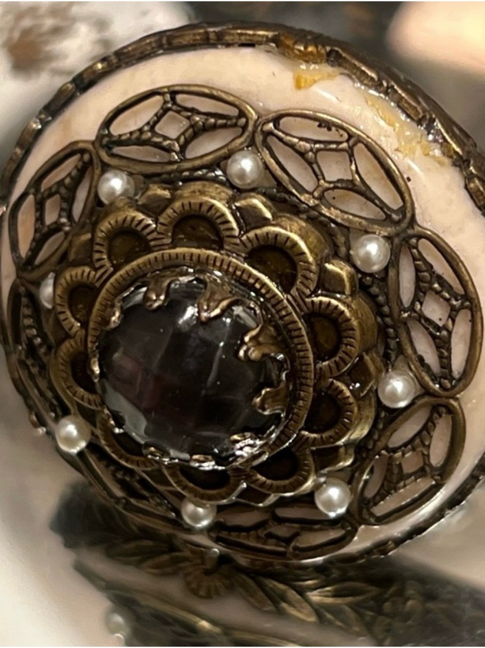 Sweet Romance OLLIPOP Ornate Brass &
Ivory Statement Ring Adjustable